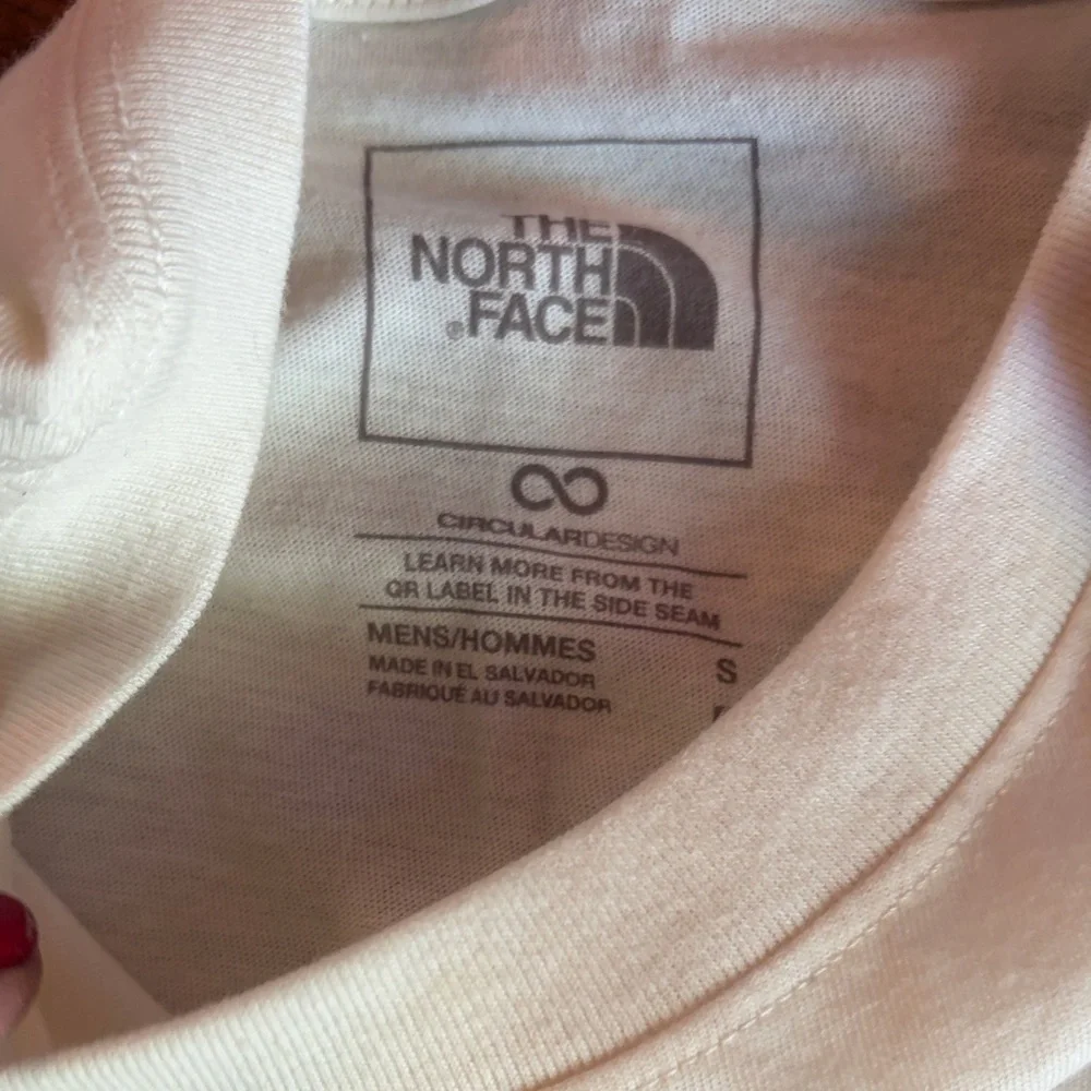 The North Face White Short-Sleeve Tee with Mountain Pocket Graphic